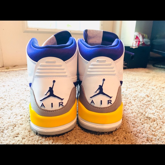 Jordan Legacy 312 - Picture 5 of 7